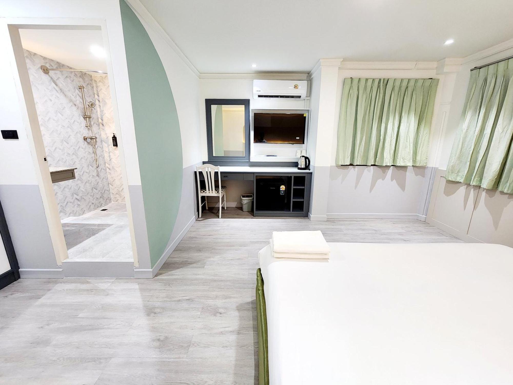 Seatel Phuket, Patong Beach Εξωτερικό φωτογραφία