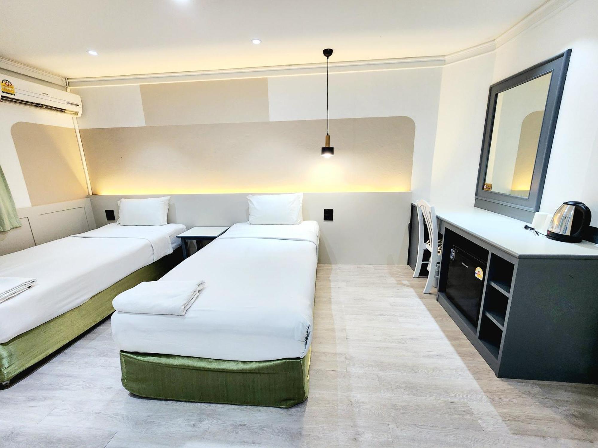 Seatel Phuket, Patong Beach Εξωτερικό φωτογραφία